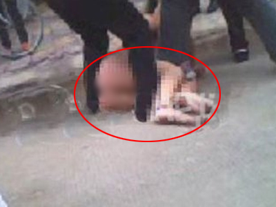 扒光妻子游街