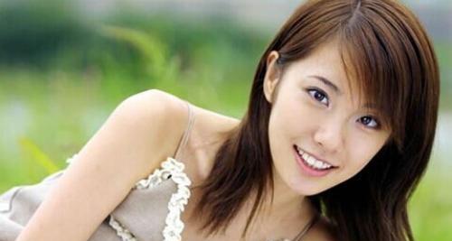 眼睛眼白发黄是怎么回事
