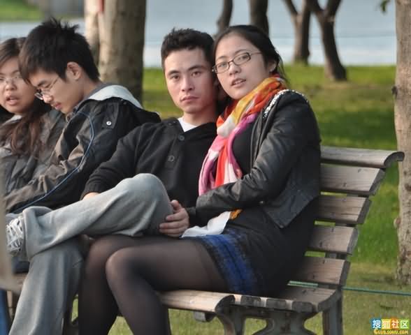 西湖边的超恩爱情侣 羡慕嫉妒恨