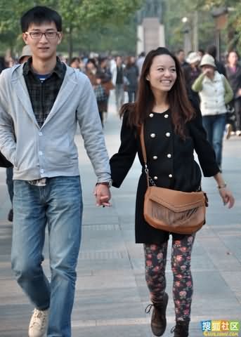 西湖边的超恩爱情侣 羡慕嫉妒恨